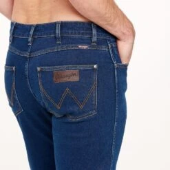 Wrangler Mens Classic Slim Straight Jean - Indigo -Bisley Shop W 091037 OR6 3 4c33fbb6 676c 4cec a0f4 604445dde31c